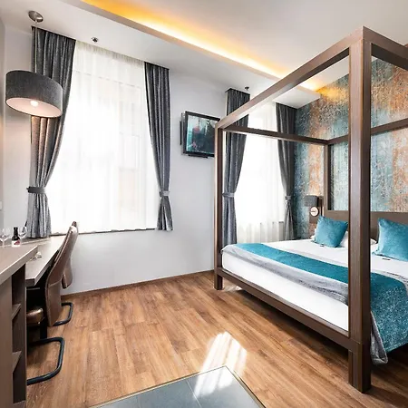 Opera Garden Hotel&apartments Hotell