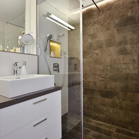 Opera Garden Hotel&apartments Hotell