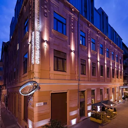 Opera Garden & Otel 4*