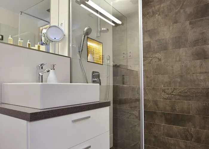 Opera Garden Hotel&apartments 4*