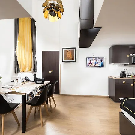 Opera Garden Hotel&apartments Hotel 4*