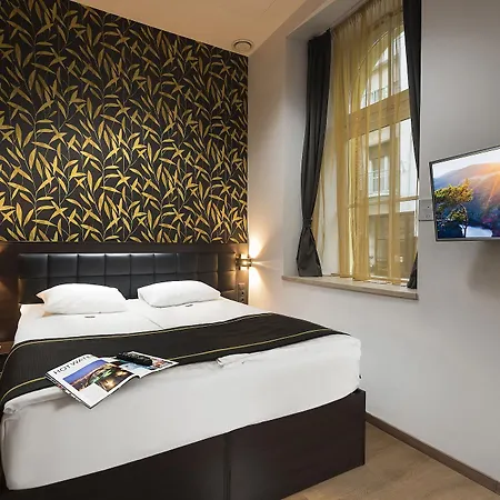 Opera Garden Hotel&apartments Hotel 4*