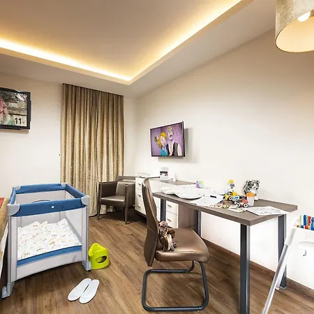 Opera Garden Hotel&apartments 4*