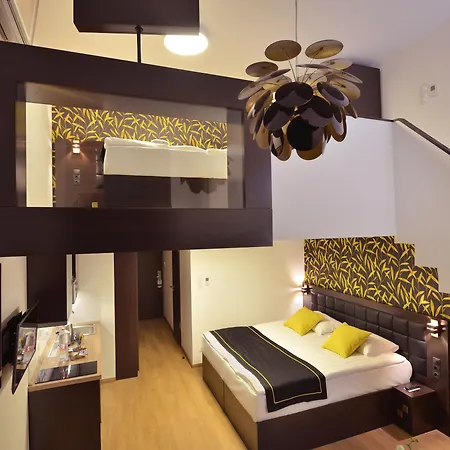 Opera Garden Hotel&apartments 4*