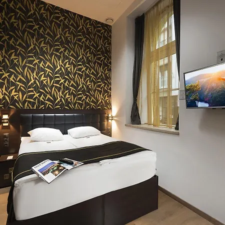 Отель Opera Garden & Будапешт