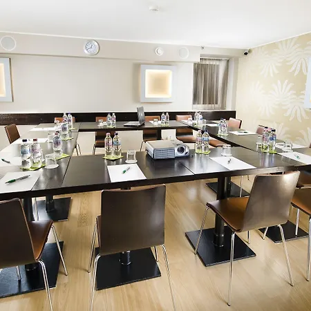 Hotel Opera Garden & 4*