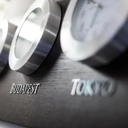 Opera Garden & Отель