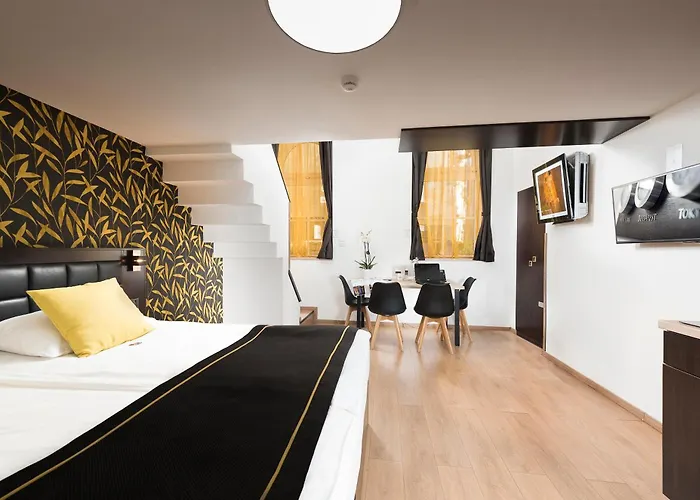 Opera Garden & Hotel Budapest