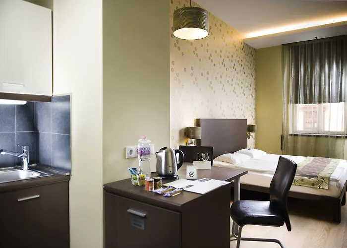 Opera Garden & Hotel