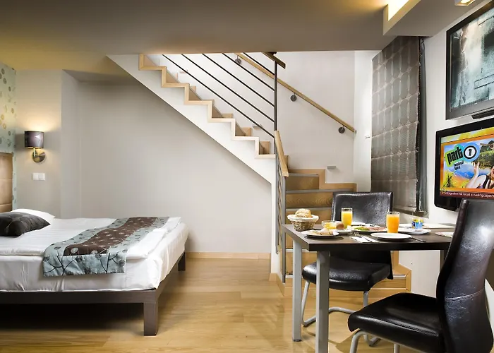 Hotel Opera Garden & 4*