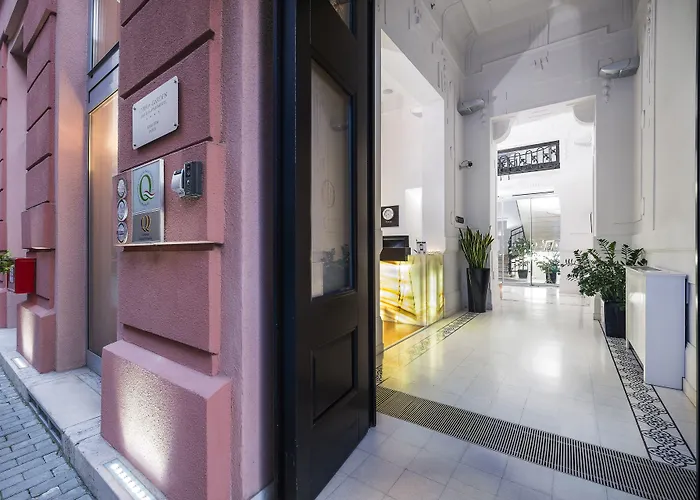 Opera Garden & Budapest