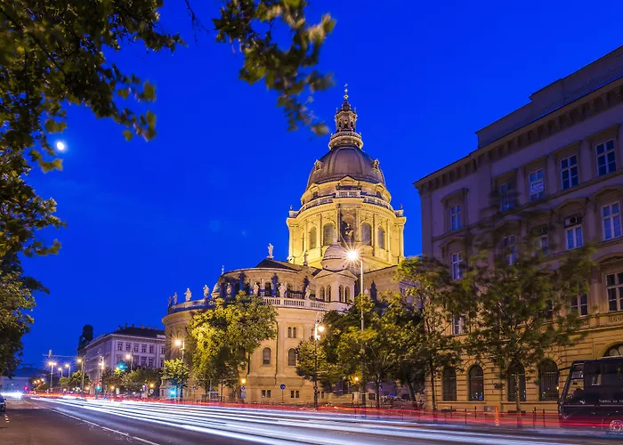 Hotel Opera Garden &