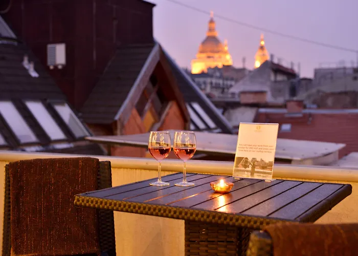 Hotel Opera Garden &