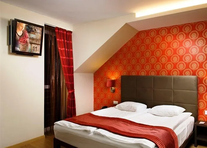 Opera Garden & Hotel 4*