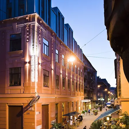 Opera Garden & מלון 4*